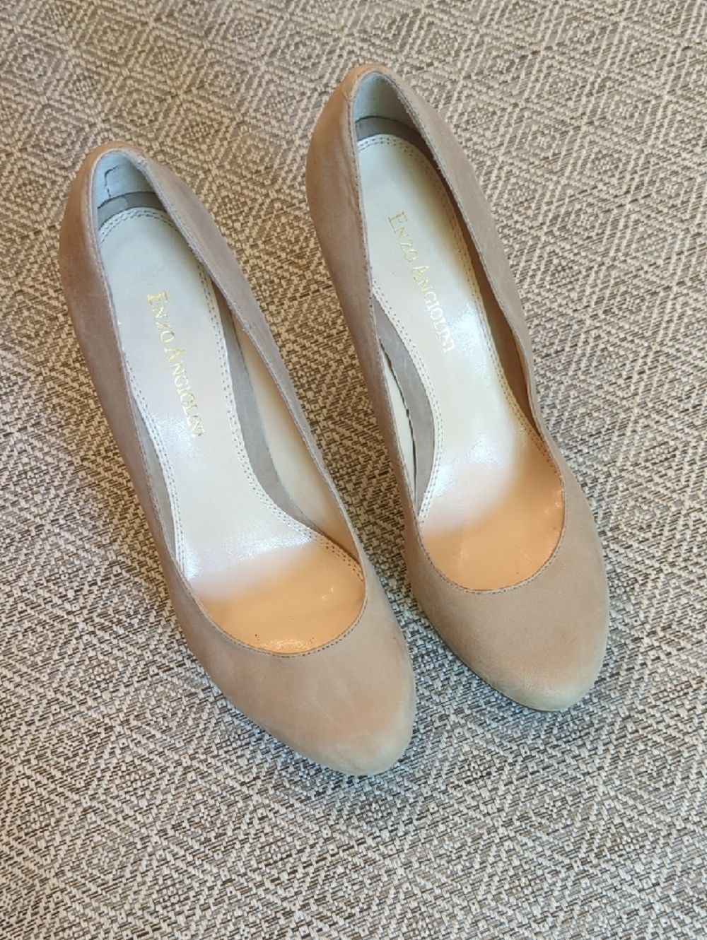 Enzo Angiolini Beige Taupe Tan Platform Pumps Almond Toe - Picture 2 of 8